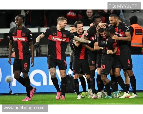 柏林赫塔与利物浦激战成和比分揭晓精彩瞬间回顾